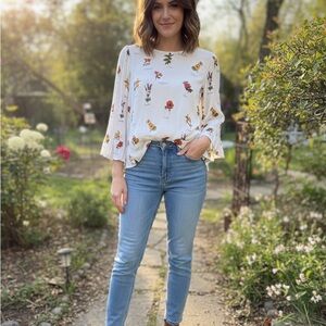 Philosophy Floral Bell Sleeved Top
